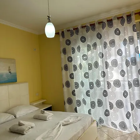Sea View Lungomare Apartment Vlore
